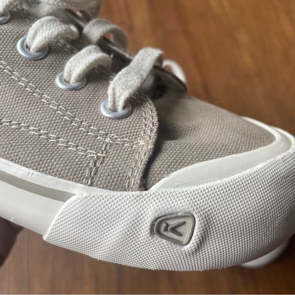 SOLD Keen Shoes Womens 8.5 Coronado III Tan Gray Casual Canvas Sneakers Laces - Picture 2 of 14